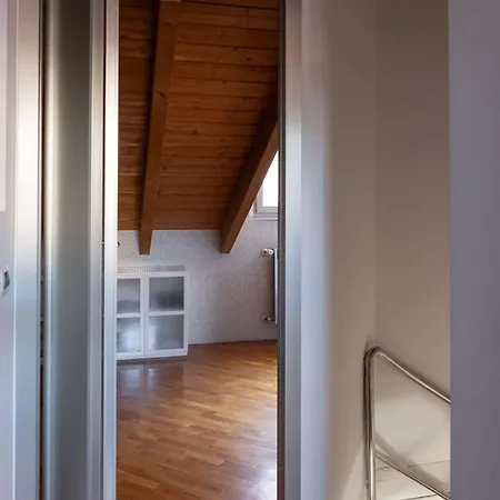 Bellissimo Bilocale Su Due Piani - Mirable Pm * Милан